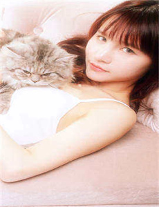 《女人下边被添全过视频的网址-美女光头视频》