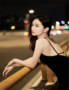 《娇妻被多p的刺激-七海奈奈》